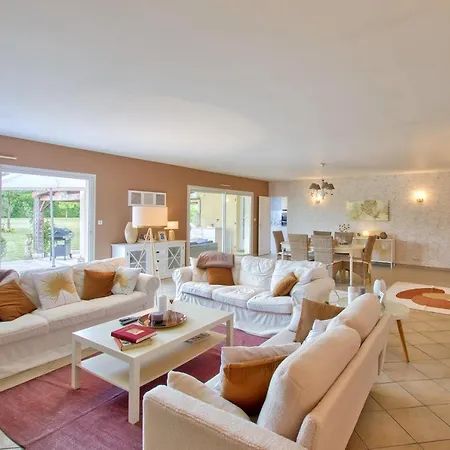 - Charmante Maison Avec Piscine Holiday home Migron