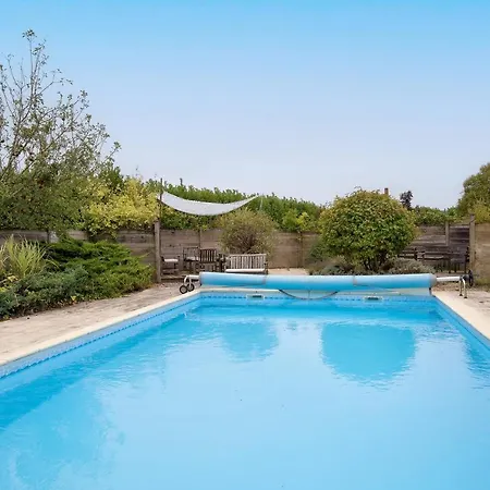 - Charmante Maison Avec Piscine Holiday home