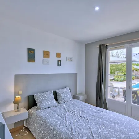 - Charmante Maison Avec Piscine *