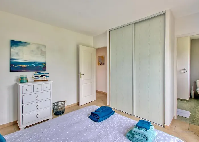 - Charmante Maison Avec Piscine Hébergement de vacances